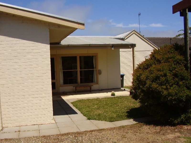27 The Parkway, Victor Harbor SA 5211