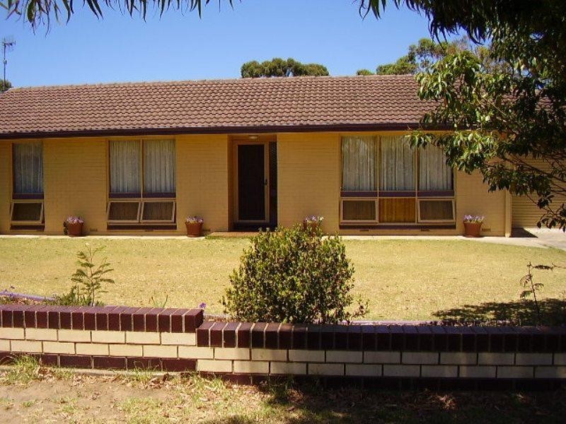 5 Dinan Road, Victor Harbor SA 5211