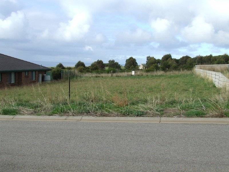 13 Minnamoora Crt, Encounter Bay SA 5211