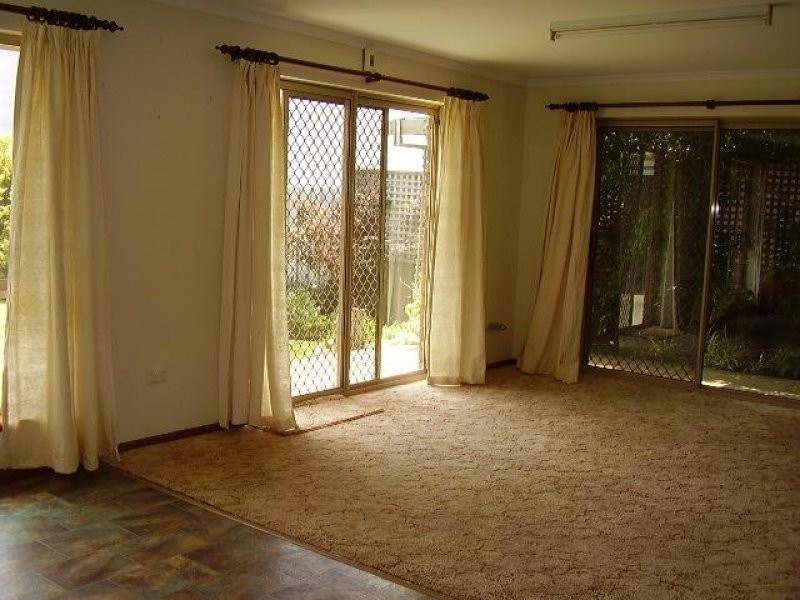 1 Ostend Crescent, Hayborough SA 5211