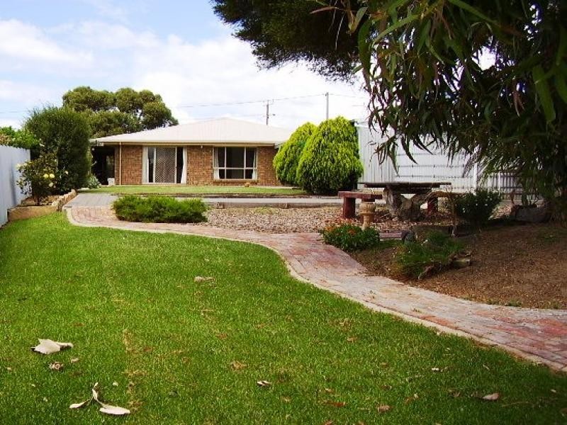 1 Ostend Crescent, Hayborough SA 5211