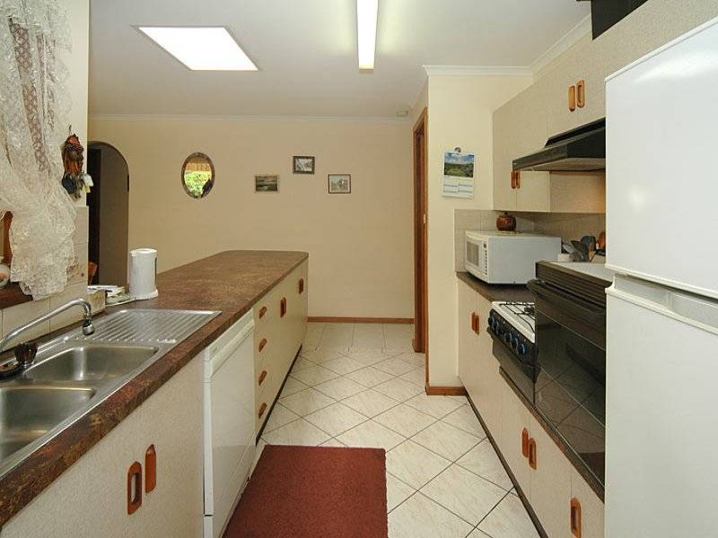 30 Elberry Close, Moana SA 5169