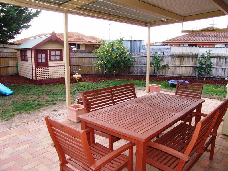 7 Warbler Close, Werribee VIC 3030
