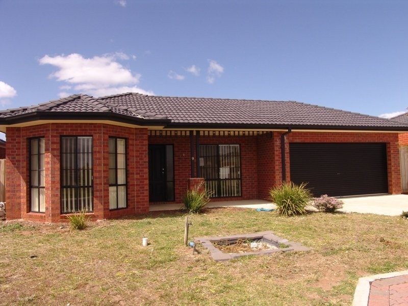 9 Shakespeare Grove, Truganina VIC 3029