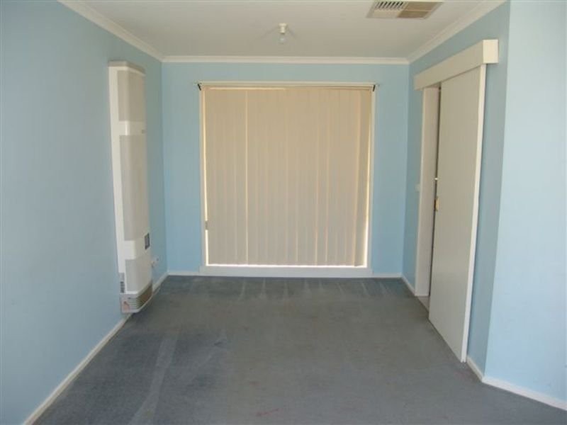 6 Rutman Close, Werribee VIC 3030