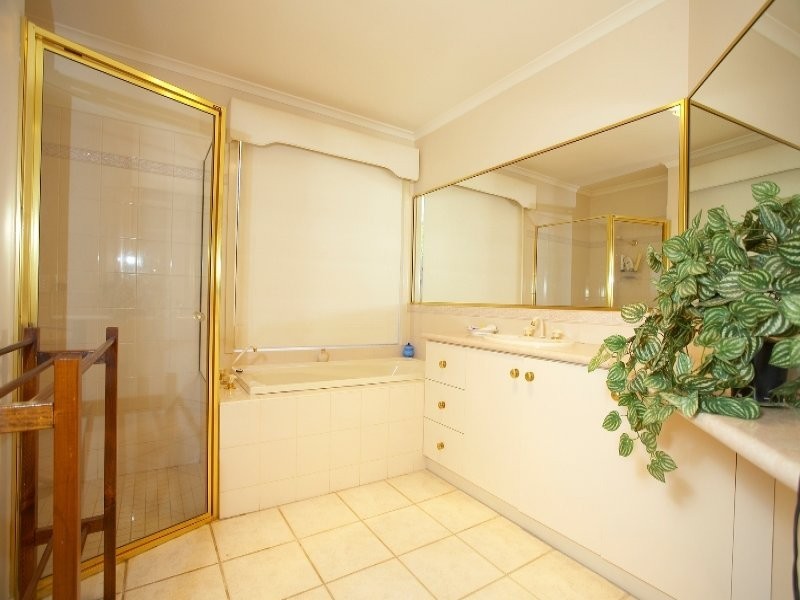 366 Hogans Road, Hoppers Crossing VIC 3029