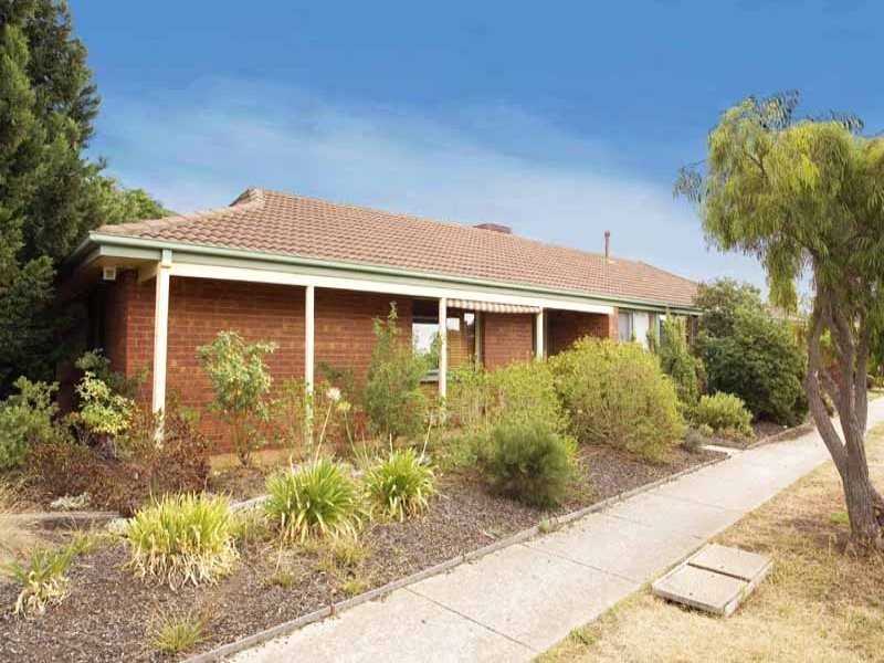 2 McKenzie Crescent, Hoppers Crossing VIC 3029