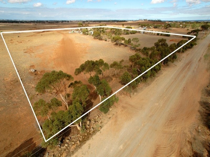 1900 Sewells Road, Tarneit VIC 3029