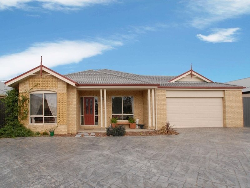 15 Connewarre Close, Wyndham Vale VIC 3024