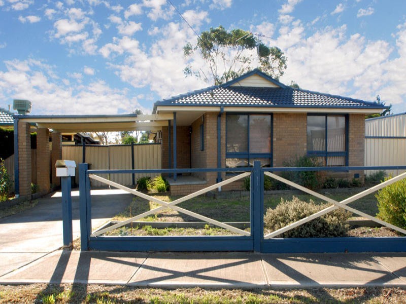 44 Valewood Drive, Wyndham Vale VIC 3024