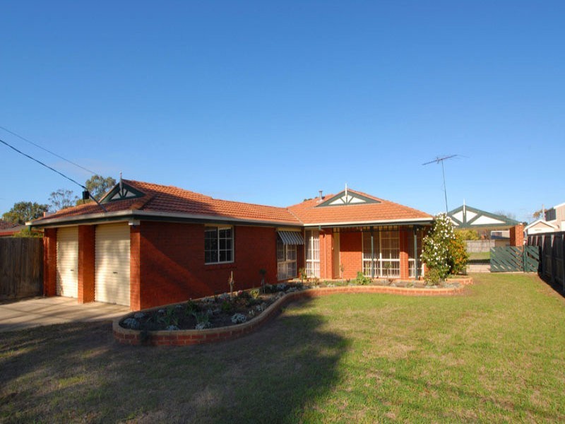 108 McClelland Avenue, Lara VIC 3212