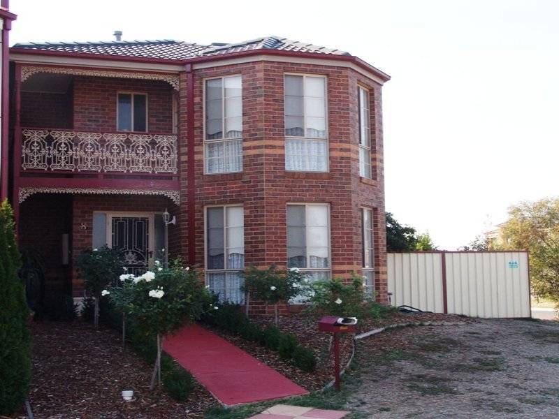 8 Anna Court, Werribee VIC 3030