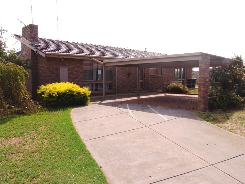 18 Melanie Drive, Werribee VIC 3030