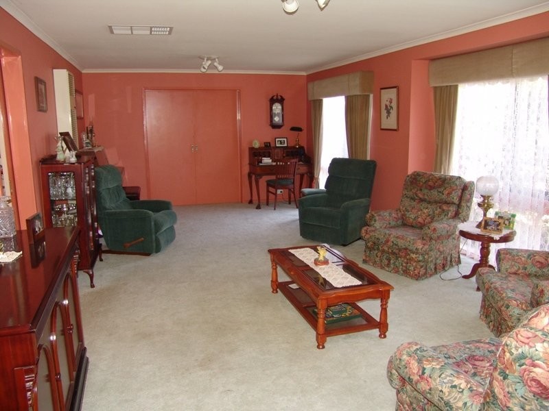 2 McKenzie Crescent, Hoppers Crossing VIC 3029