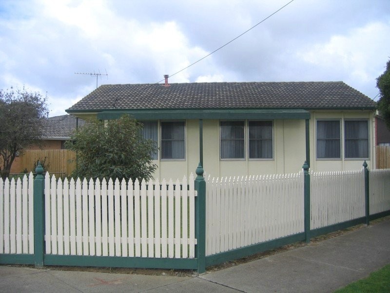 1 Gossamer Street, Werribee VIC 3030