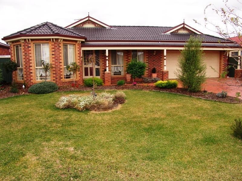2 Kinloch Court, Wyndham Vale VIC 3024