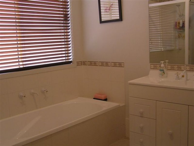 9 Cuthbert Avenue, Truganina VIC 3029