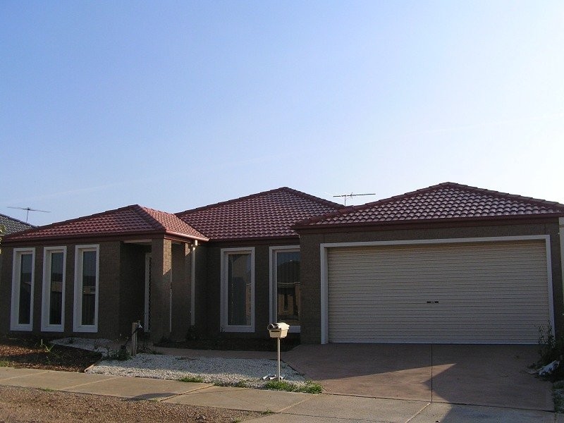 10 Bolton View, Derrimut VIC 3030