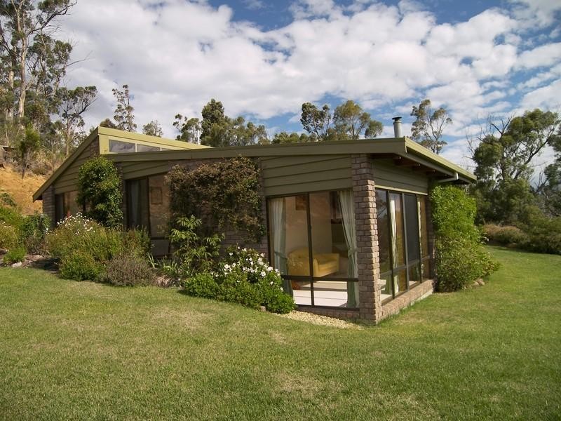 184 Albion Heights Drive, Kingston TAS 7050