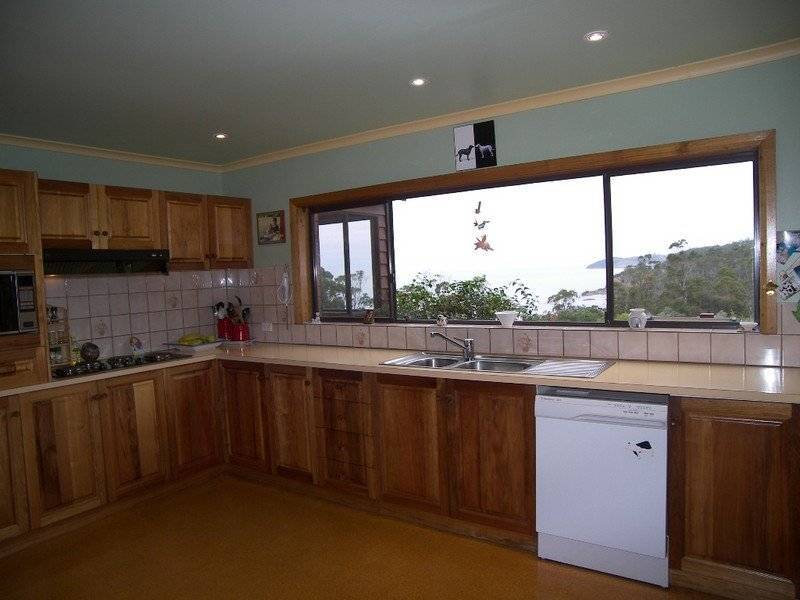 83 Suncoast Drive, Blackmans Bay TAS 7052