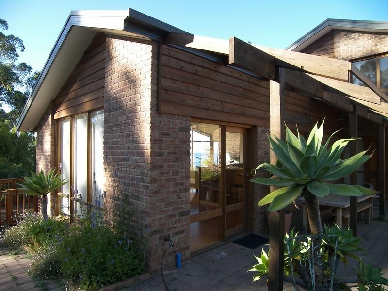 77 Coolamon Road, Taroona TAS 7053