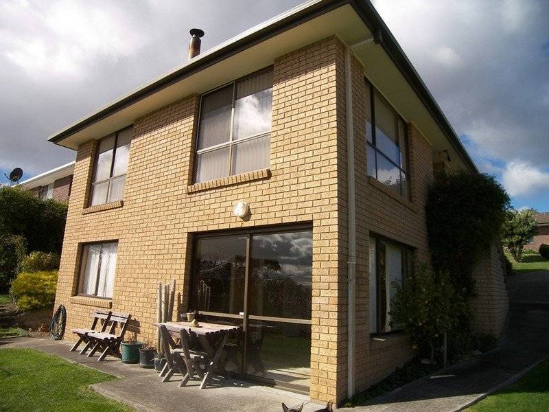 7 Cuthbertson Place, Lenah Valley TAS 7008