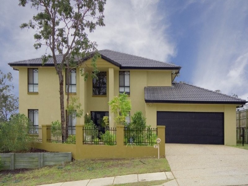 2 Highlands Tce, Springfield Lakes QLD 4300