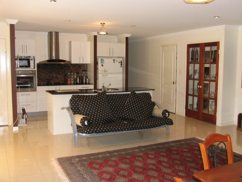 13 Forest View, Springfield QLD 4300