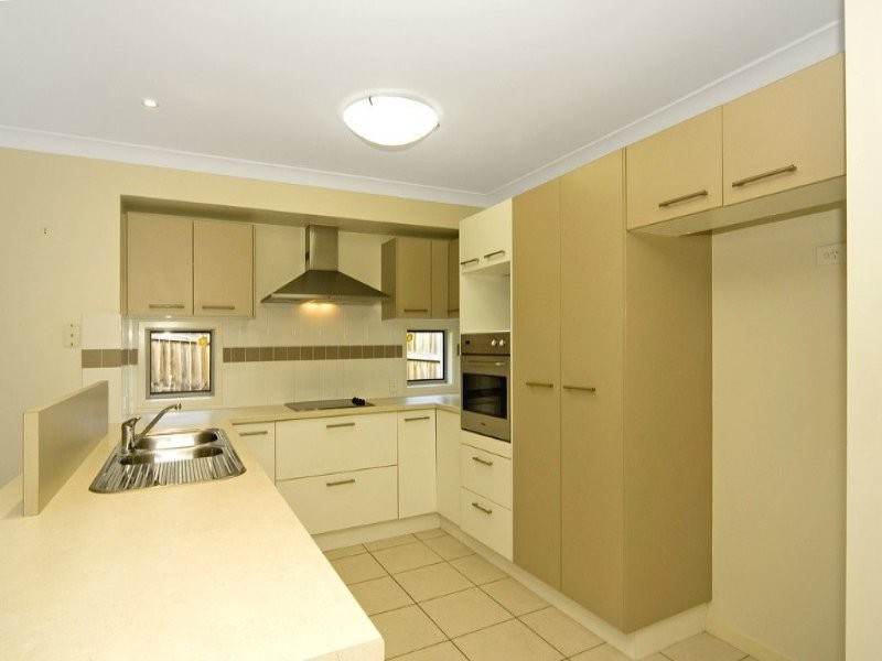 19 Speckled Cct, Springfield Lakes QLD 4300