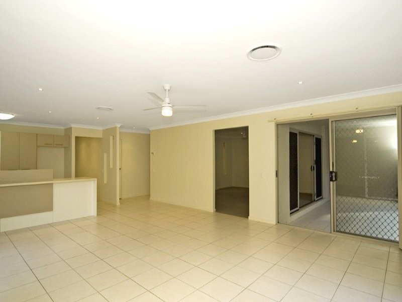 19 Speckled Cct, Springfield Lakes QLD 4300