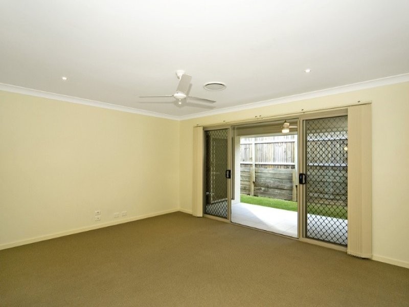 19 Speckled Cct, Springfield Lakes QLD 4300