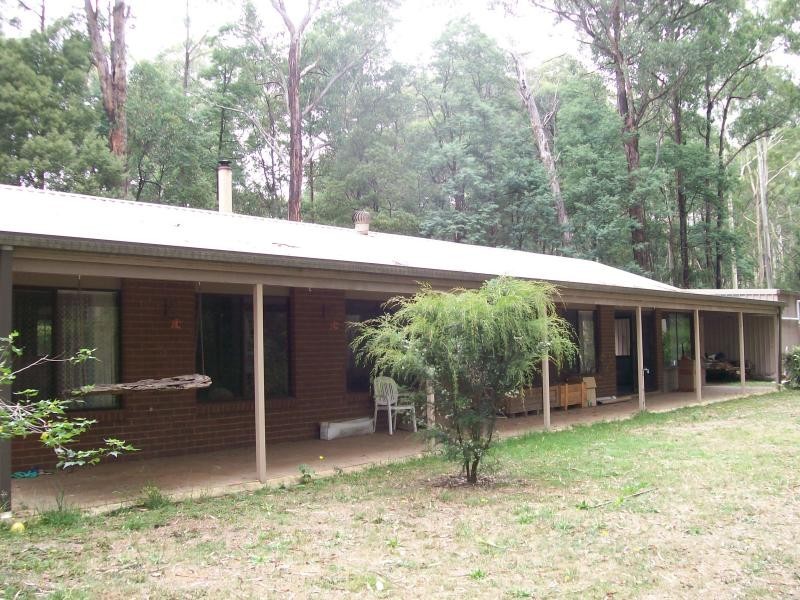 2750 Launching Place Rd, Gembrook VIC 3783