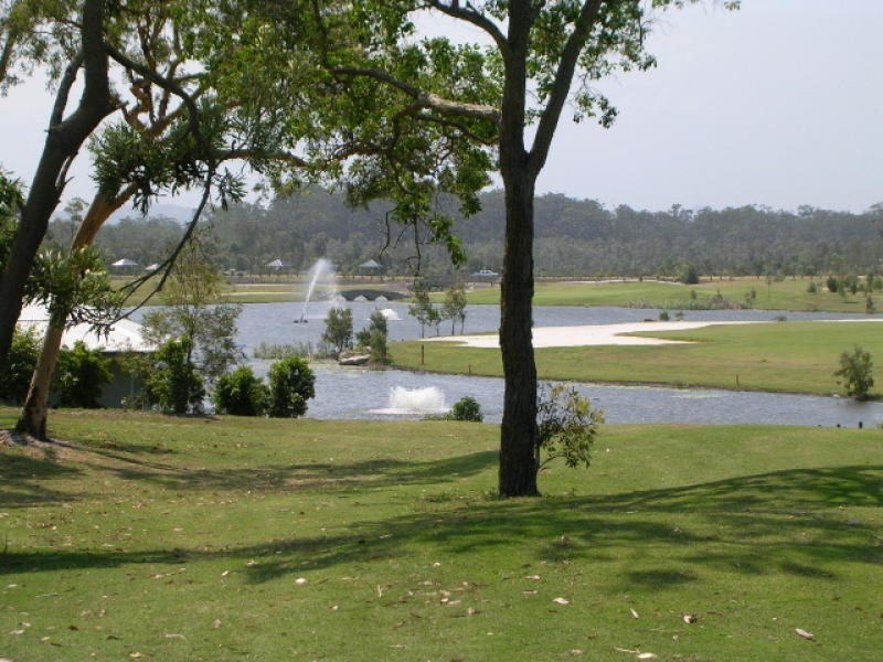 77 The Avenue, Peregian Springs QLD 4573