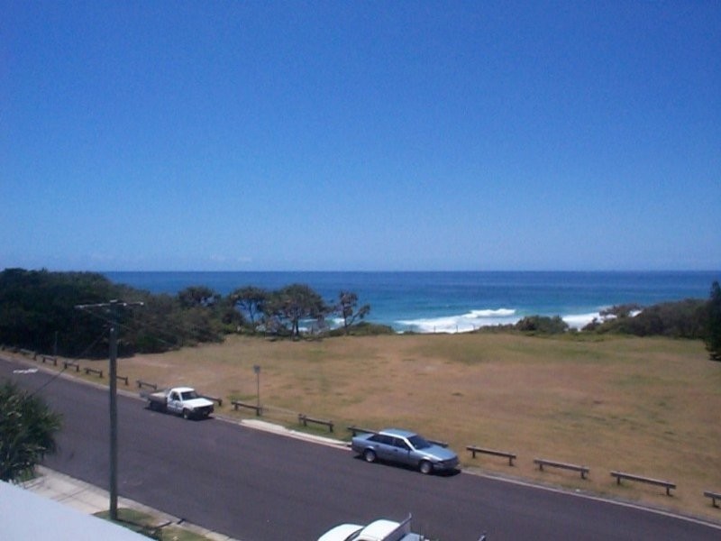 13 Andrew St, Point Arkwright QLD 4573