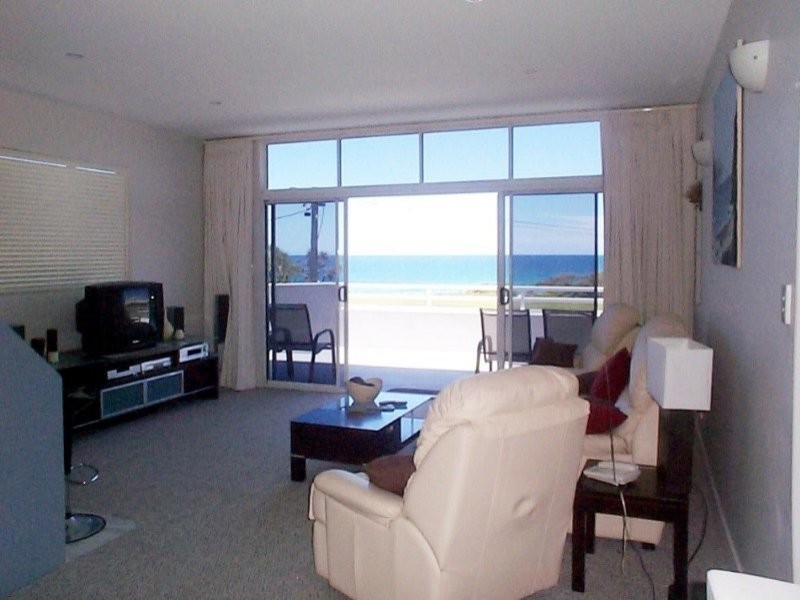 13 Andrew St, Point Arkwright QLD 4573