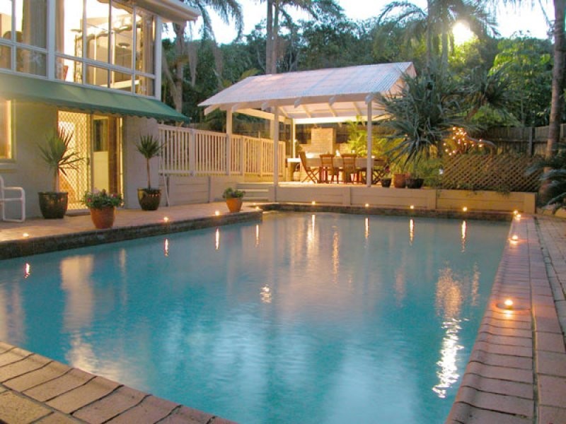 2 Jubilee Ave, Point Arkwright QLD 4573