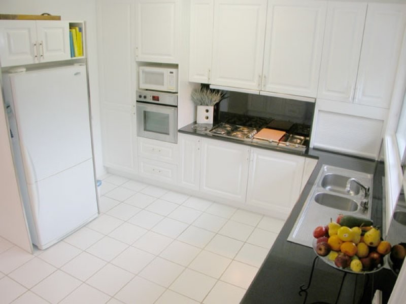 2 Jubilee Ave, Point Arkwright QLD 4573