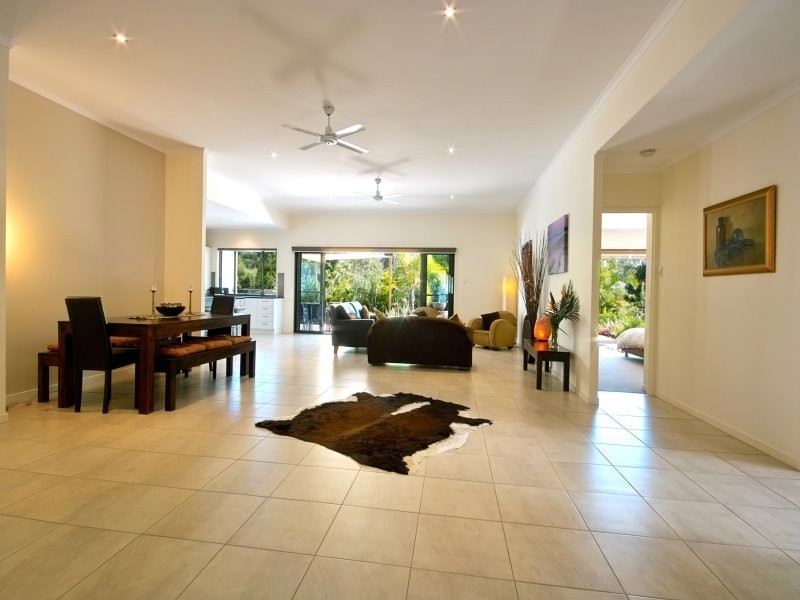 25 Riviera Crescent, Peregian Springs QLD 4573
