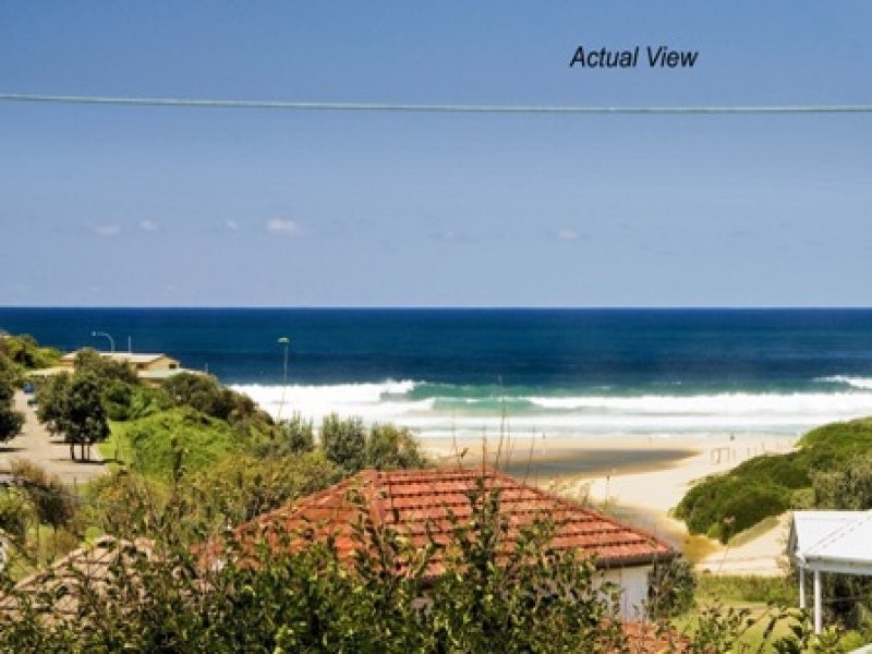 57 Griffin Road, North Curl Curl NSW 2099