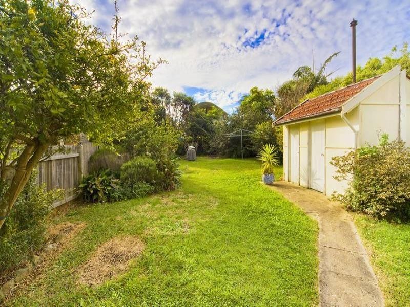 58 Headland Road, North Curl Curl NSW 2099