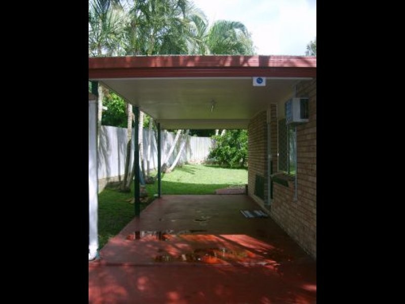 4 John Oxley Avenue, Rural View QLD 4740