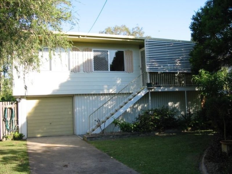 16 SKYLARK STREET, Slade Point QLD 4740