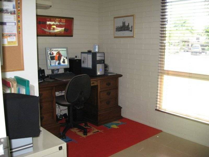 23 Border Street, Glenella QLD 4740