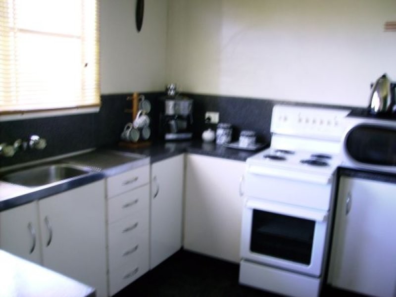 29 Eaglemount Road, Andergrove QLD 4740