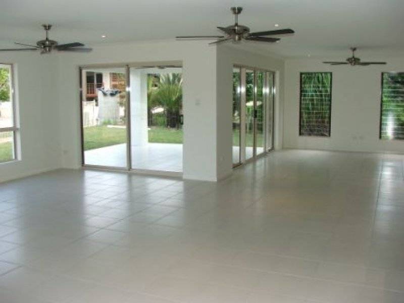 10 Mussett Court, Glenella QLD 4740