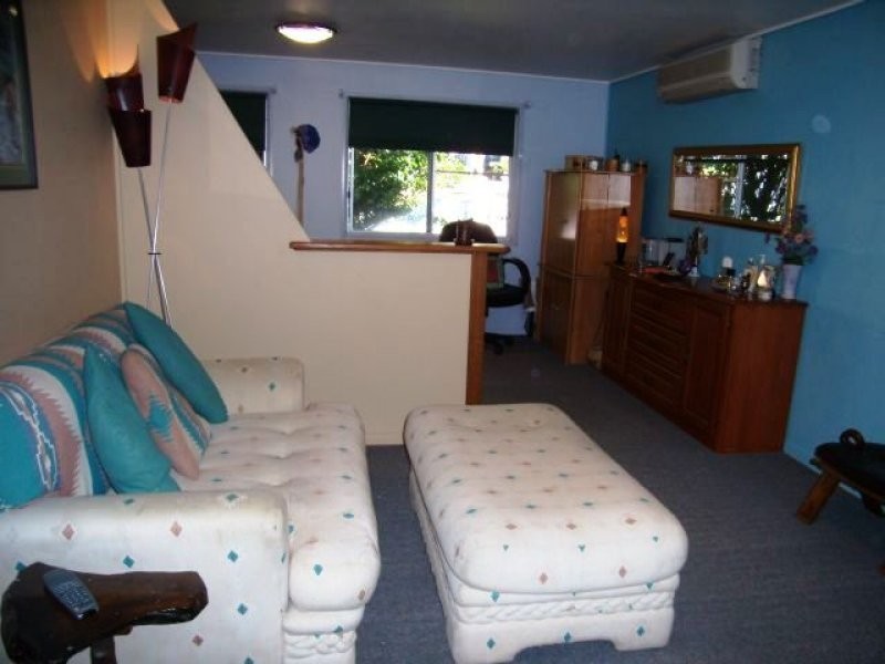 1 Hartog Street, Andergrove QLD 4740