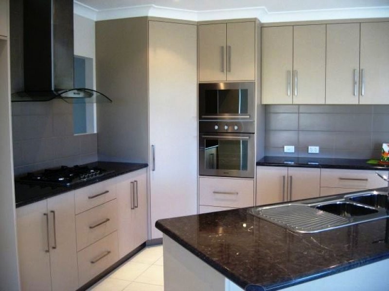 41 Gingham Street, Glenella QLD 4740