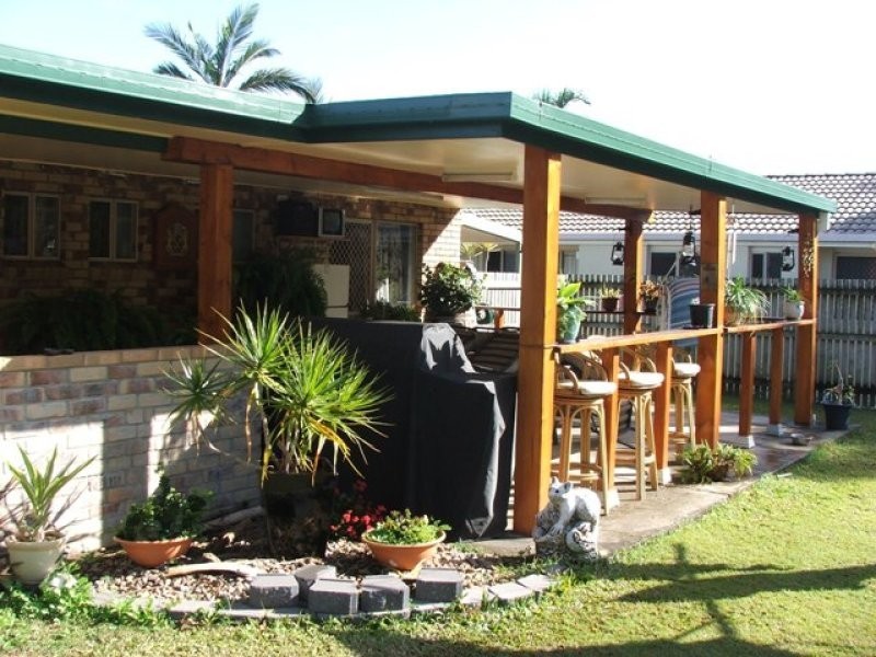 32 Broomdykes Drive, Beaconsfield QLD 4740