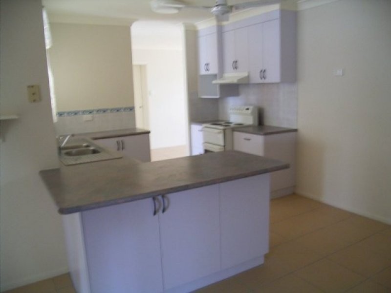 7 FREEMAN AVENUE, Slade Point QLD 4740