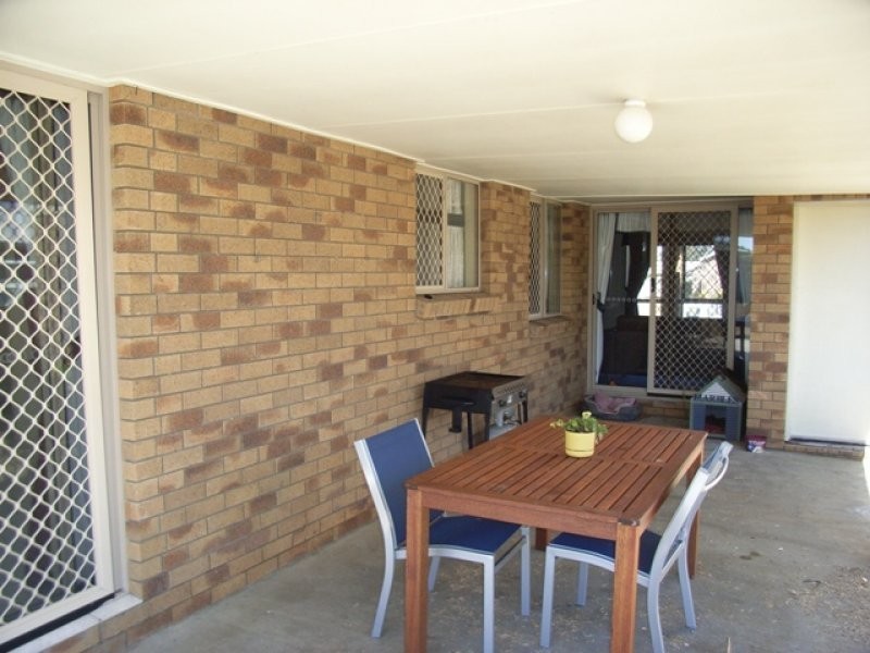 8 Castaway Close, Hay Point QLD 4740